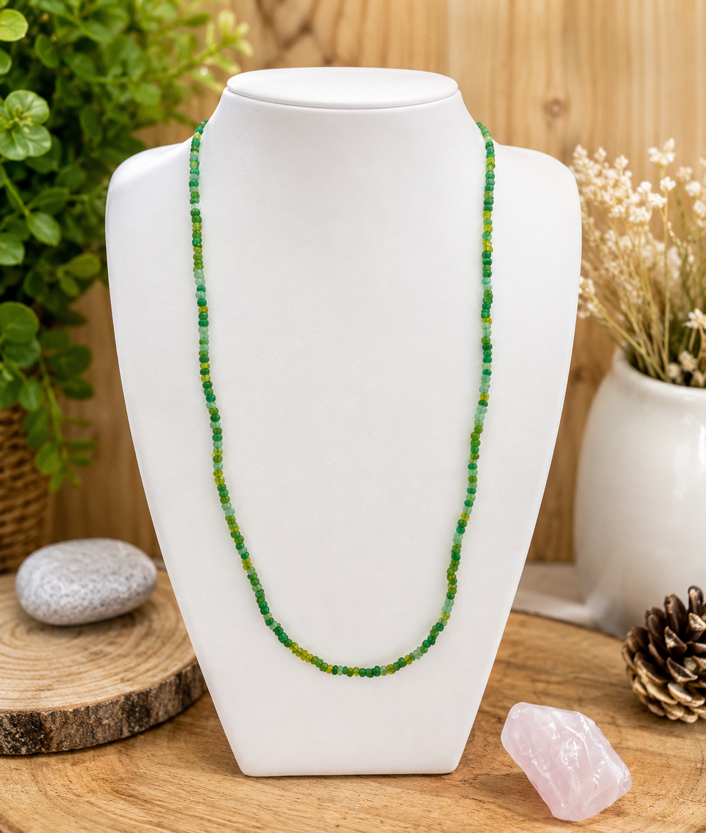 Collier fin en perles colorées - bijou délicat